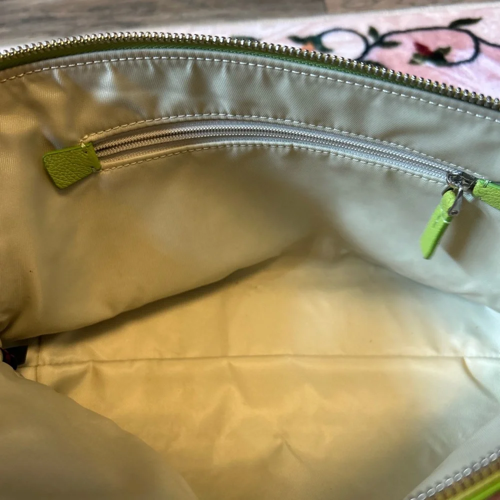Tumi Bright Green Leather Pouch - Picture 4 of 4
